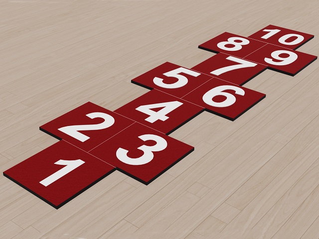 KAUÇUK KARO SEKSEK OYUN TAKIMI VE FİZİKSEL BECERİ OYUN TAKIMI MODELLERİ / 61500 - 05 Kauçuk Karo Seksek Oyun Takımı(Standart Seri /Bordo-Beyaz)