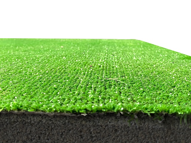 SUNİ ÇİM YÜZEYLİ KAUÇUK KARO ZEMİN KAPLAMA MODELLERİ / 61001-01 SUNİ ÇİM KAPLI KAUÇUK KARO ZEMİN KAPLAMA(40X40)